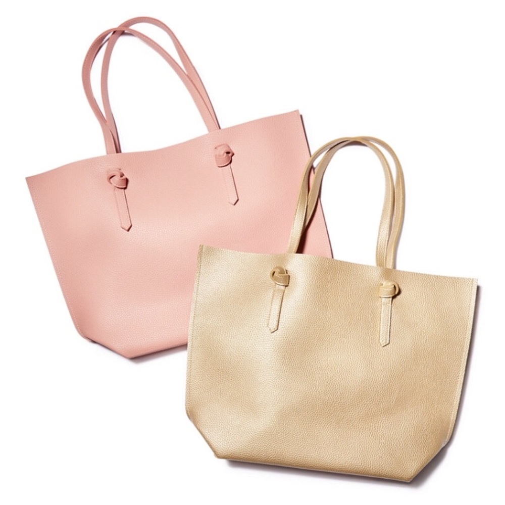 ✨🛍NWOT Macy’s Tote Bag Gold Tan